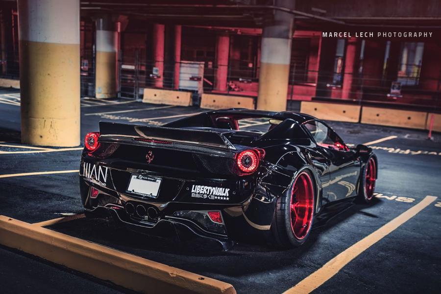  Ferrari 458 Spider by Liberty Walk 2014 года  (фото 14 из 19)